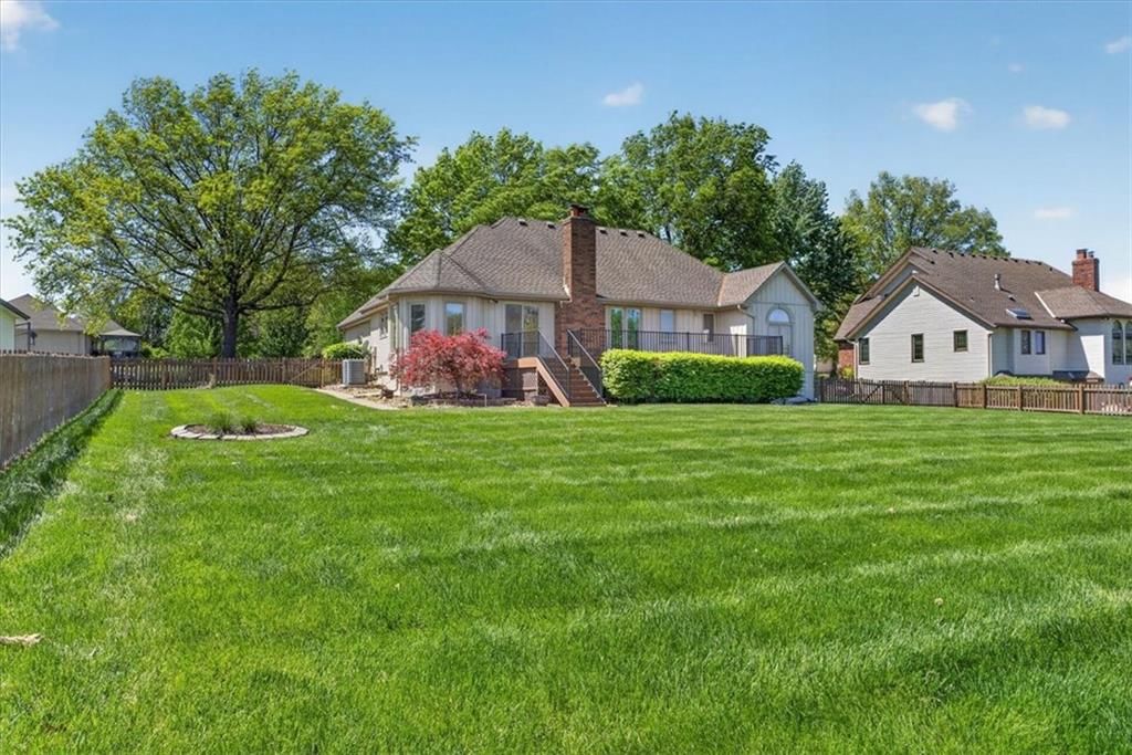 4933 SW Raintree Parkway — photo 35