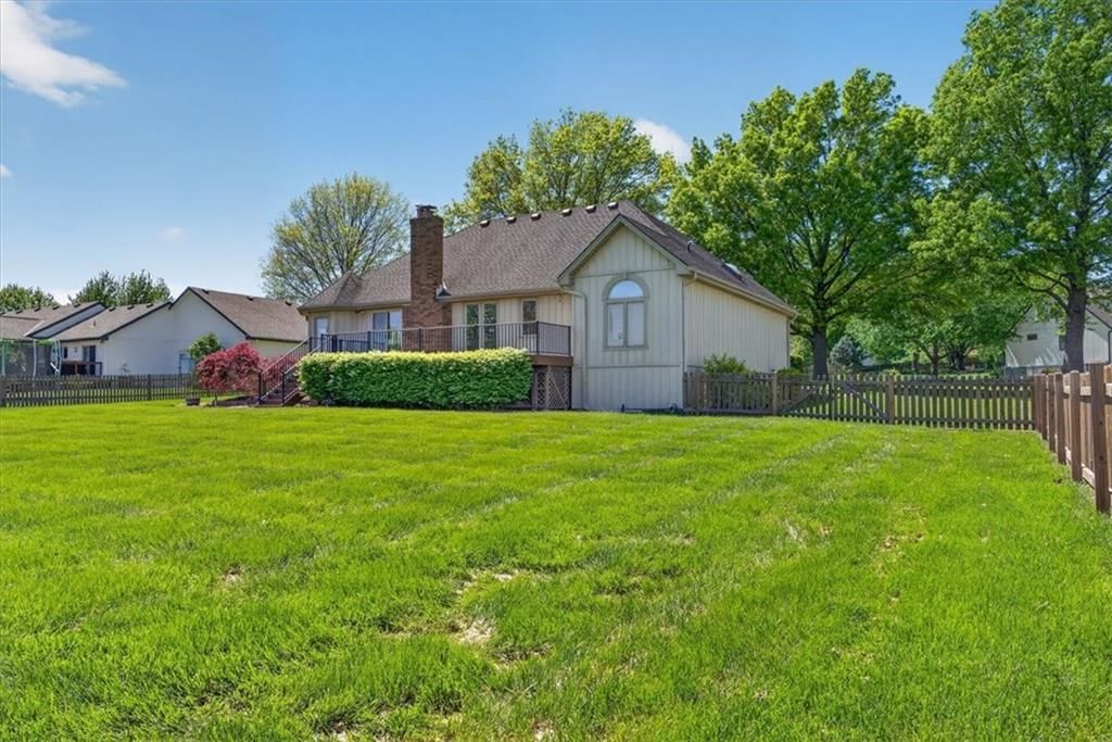 4933 SW Raintree Parkway — photo 36
