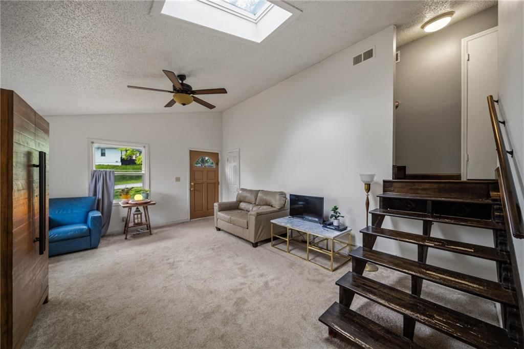 5404 NE 42nd Terrace — photo 9