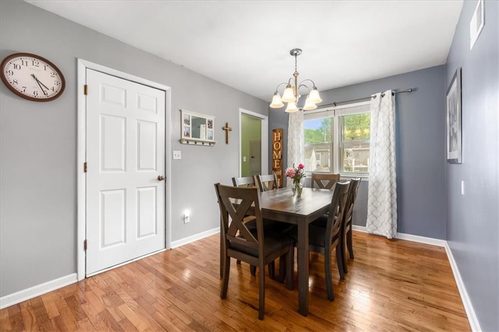 1807 Seneca Street — photo 12