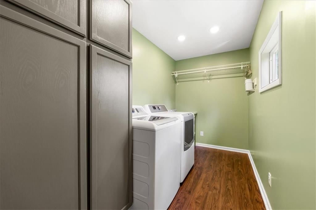1807 Seneca Street — photo 13