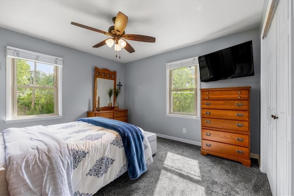 1807 Seneca Street — photo 15