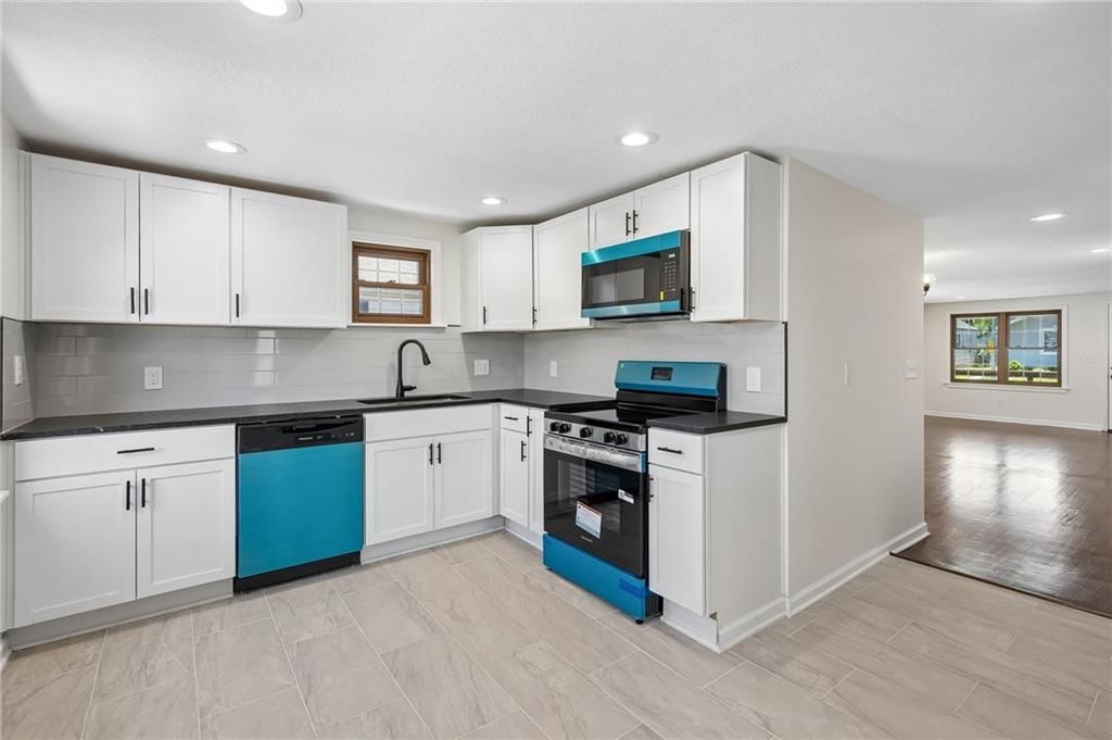 1406 E 24th Avenue — photo 12