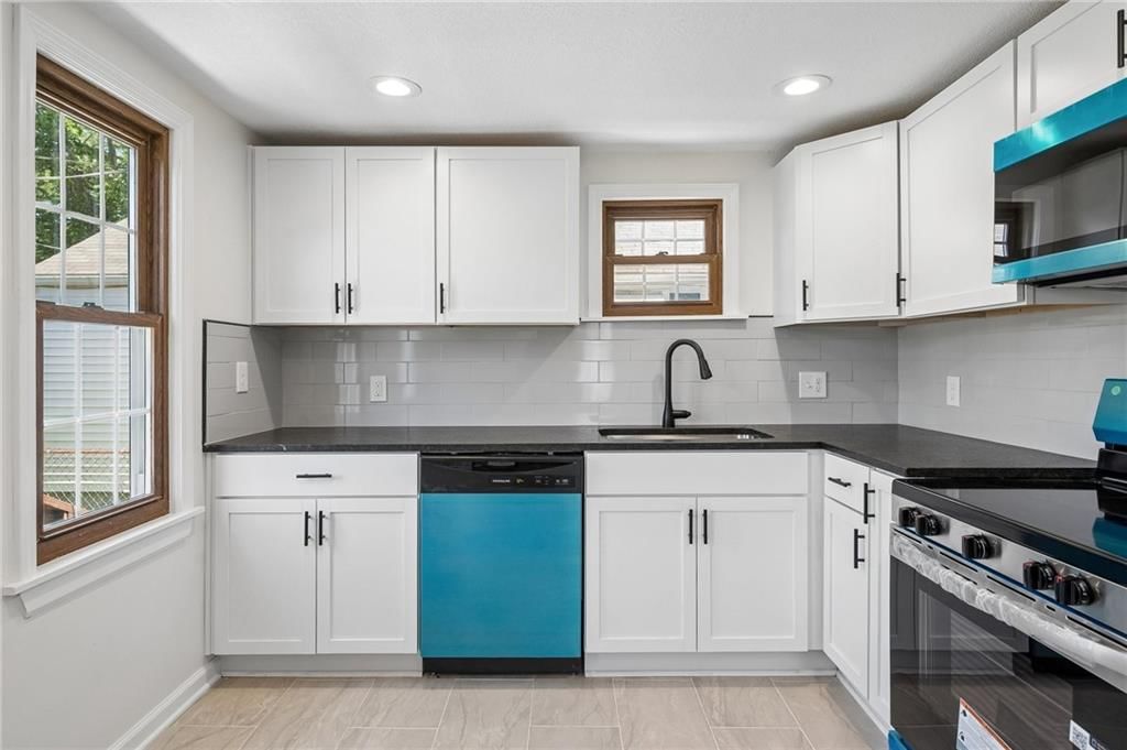 1406 E 24th Avenue — photo 13