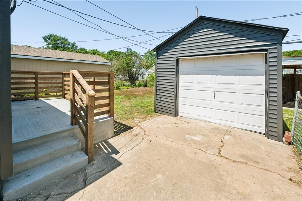 1406 E 24th Avenue — photo 30