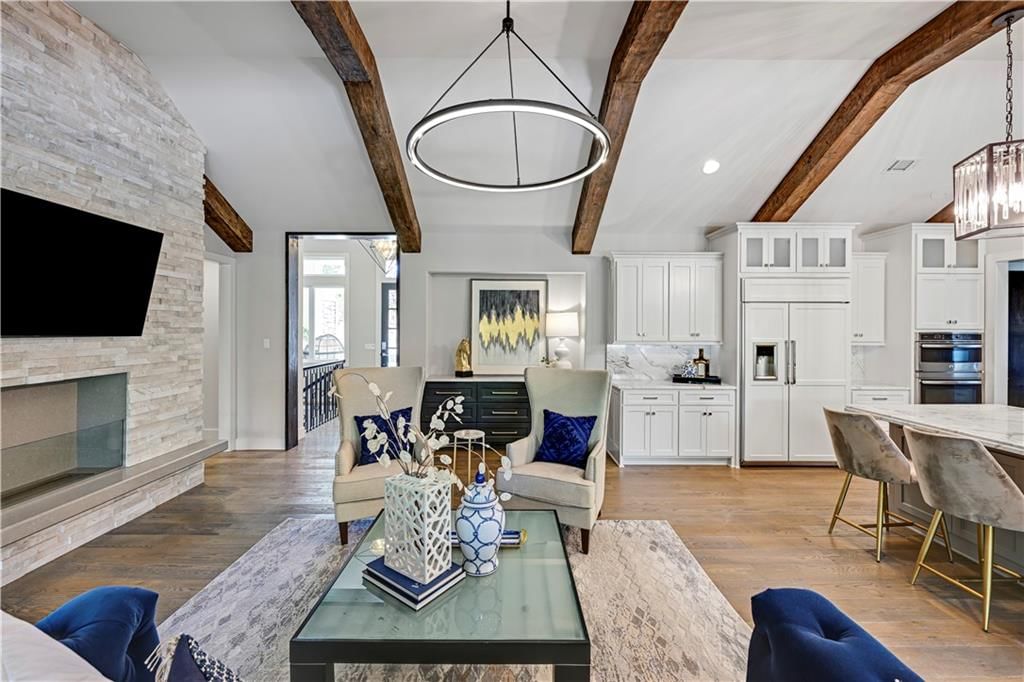 770 Suffolk Lane — photo 12