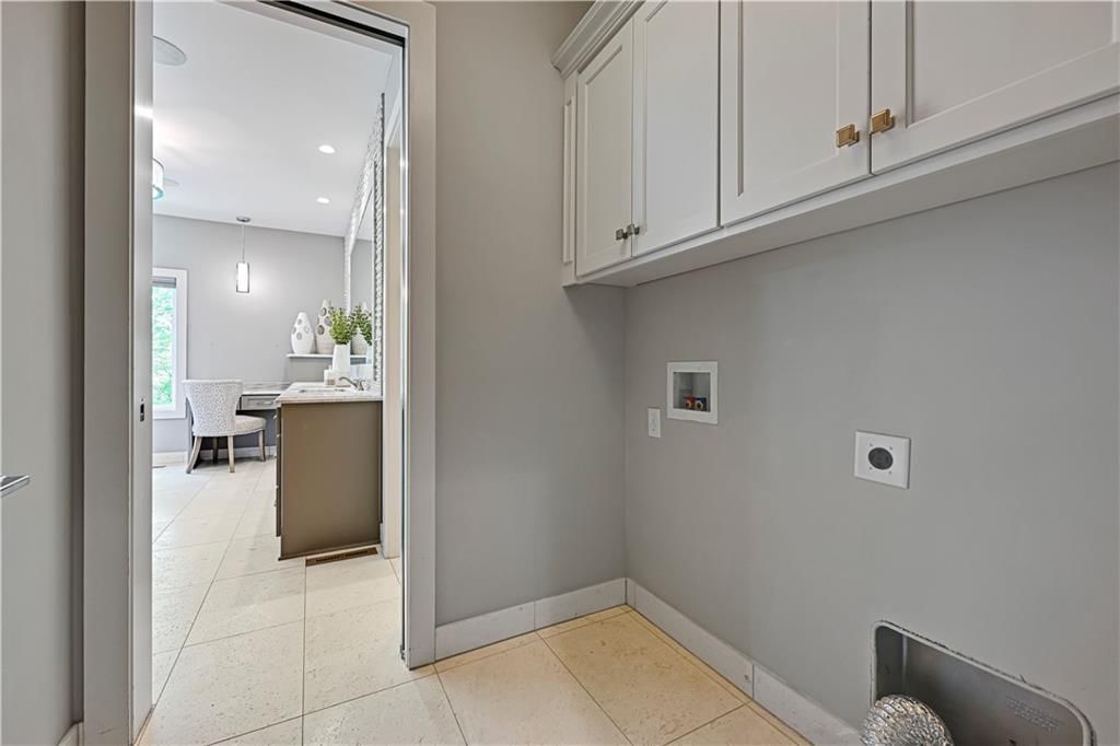 770 Suffolk Lane — photo 30