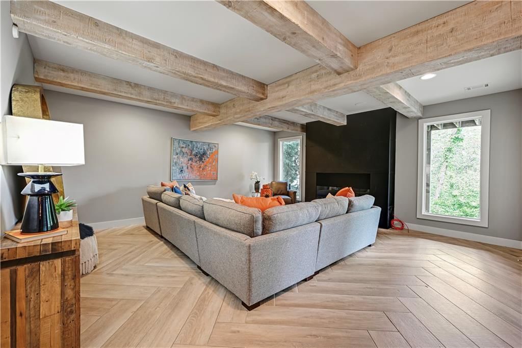 770 Suffolk Lane — photo 38