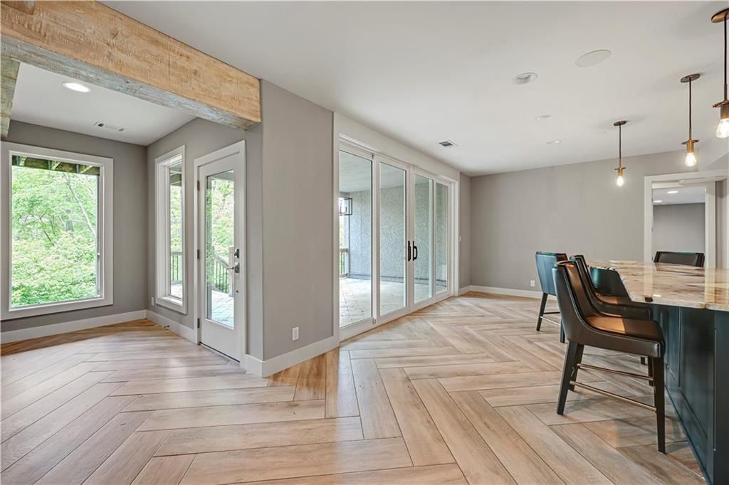 770 Suffolk Lane — photo 41