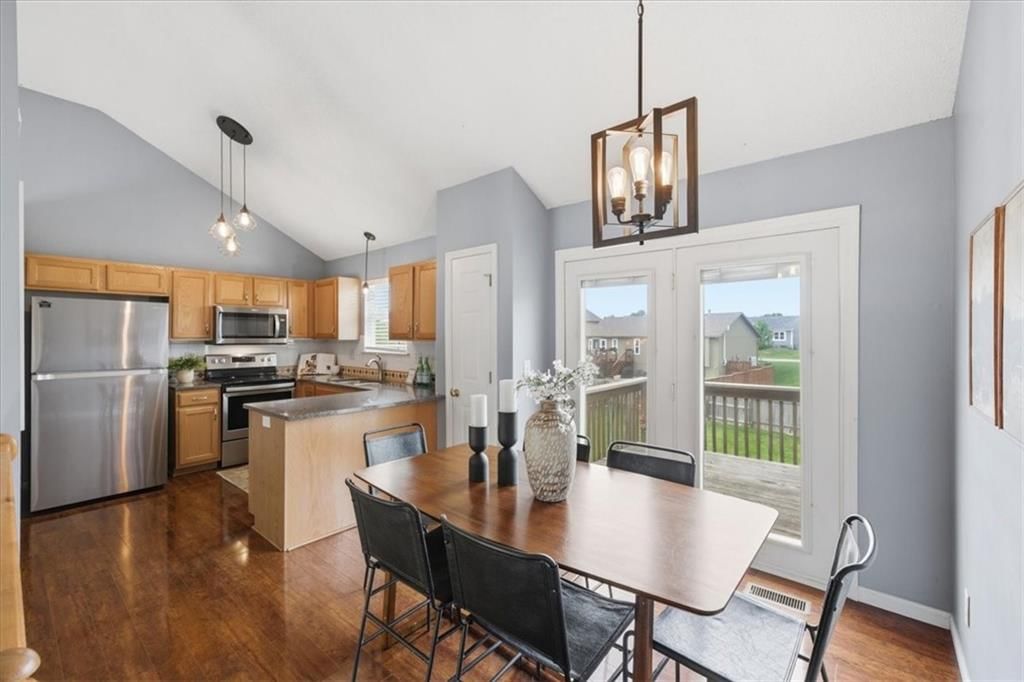 32534 W 172nd Terrace — photo 6