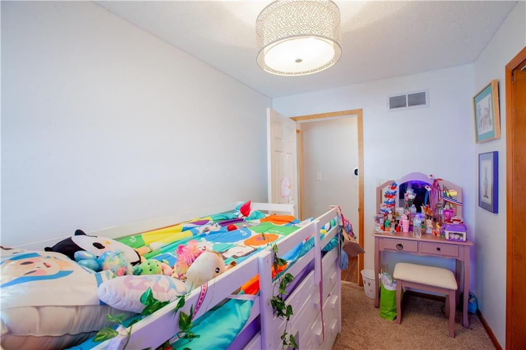 706 W 16th Street — photo 14