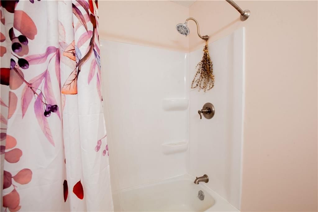 706 W 16th Street — photo 16