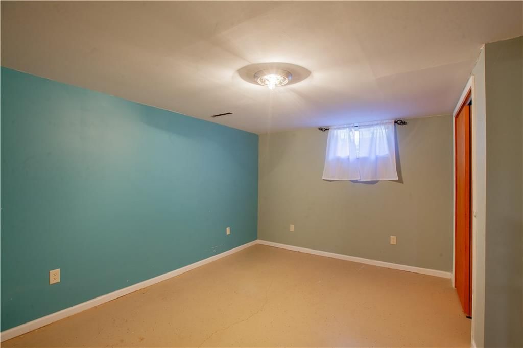 706 W 16th Street — photo 20