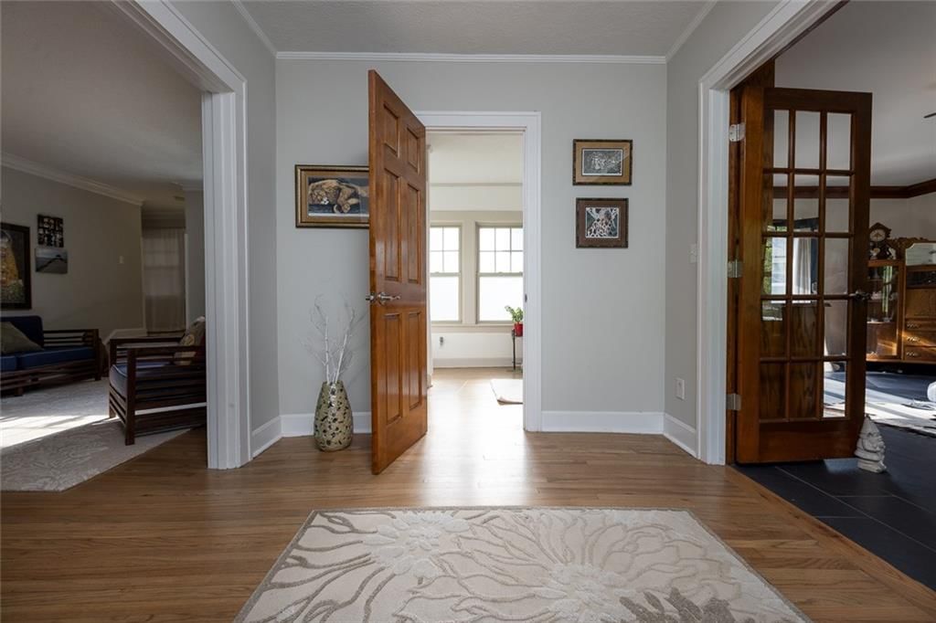 7329 Ward Parkway — photo 3