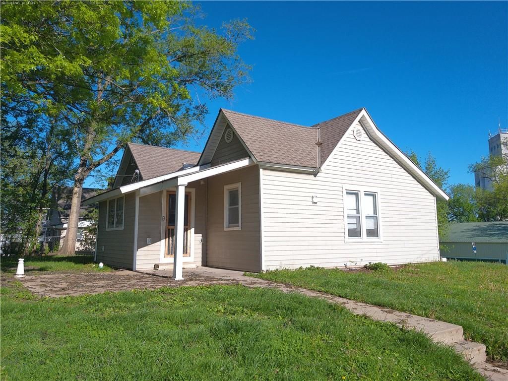 701 W Peoria Street — photo 2