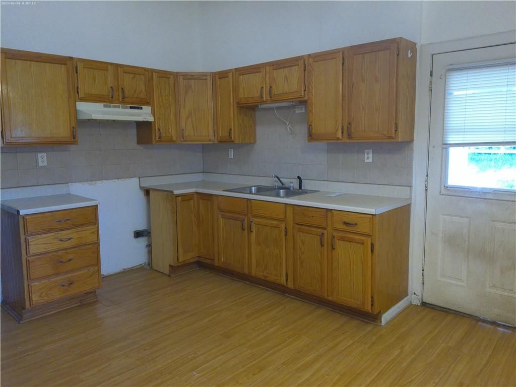 701 W Peoria Street — photo 5