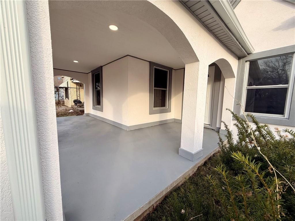 2315 Brighton Avenue — photo 6