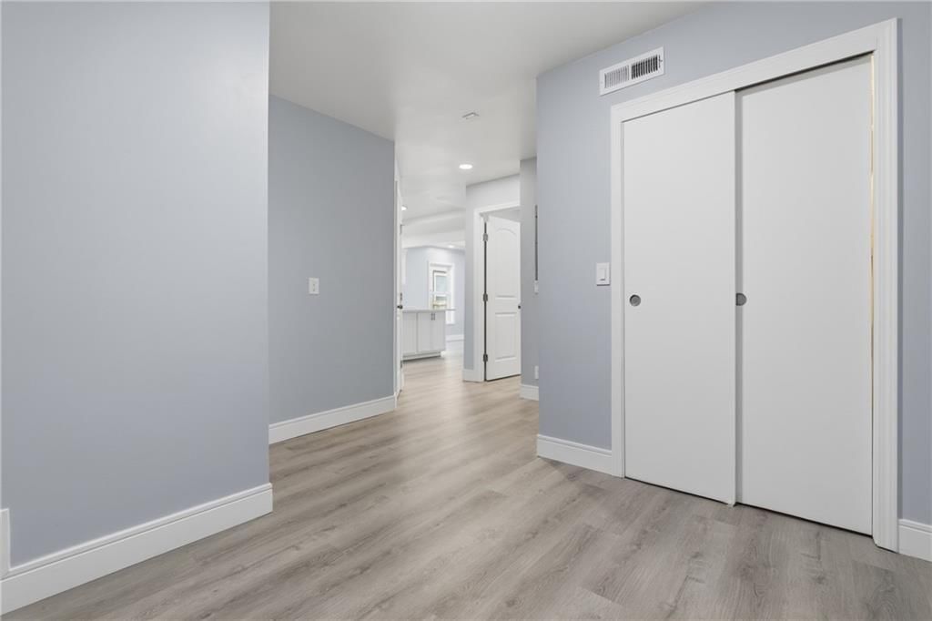 2315 Brighton Avenue — photo 14
