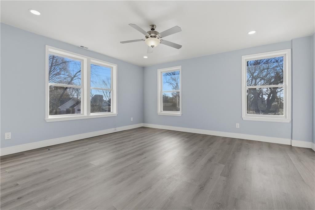 2315 Brighton Avenue — photo 15