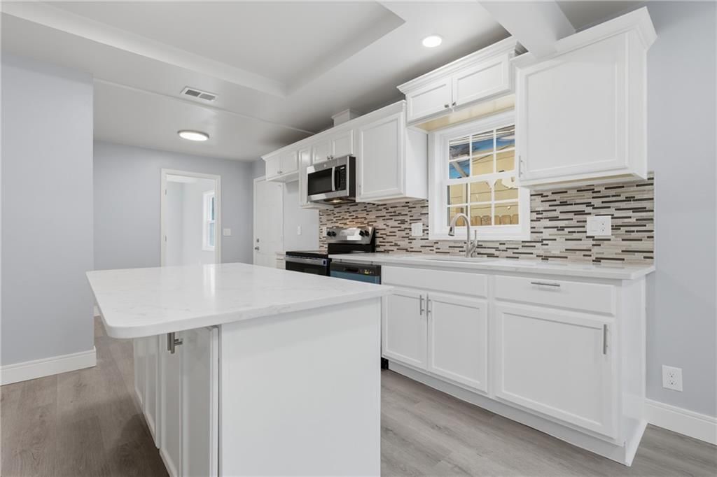 2315 Brighton Avenue — photo 24