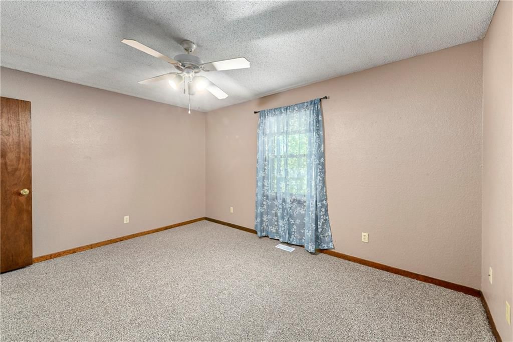509 Sycamore Drive — photo 22