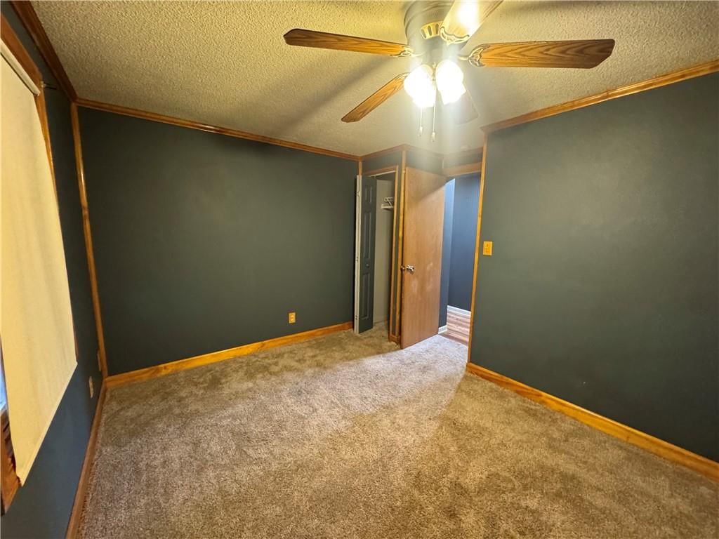 489 Fieldcrest Drive — photo 13