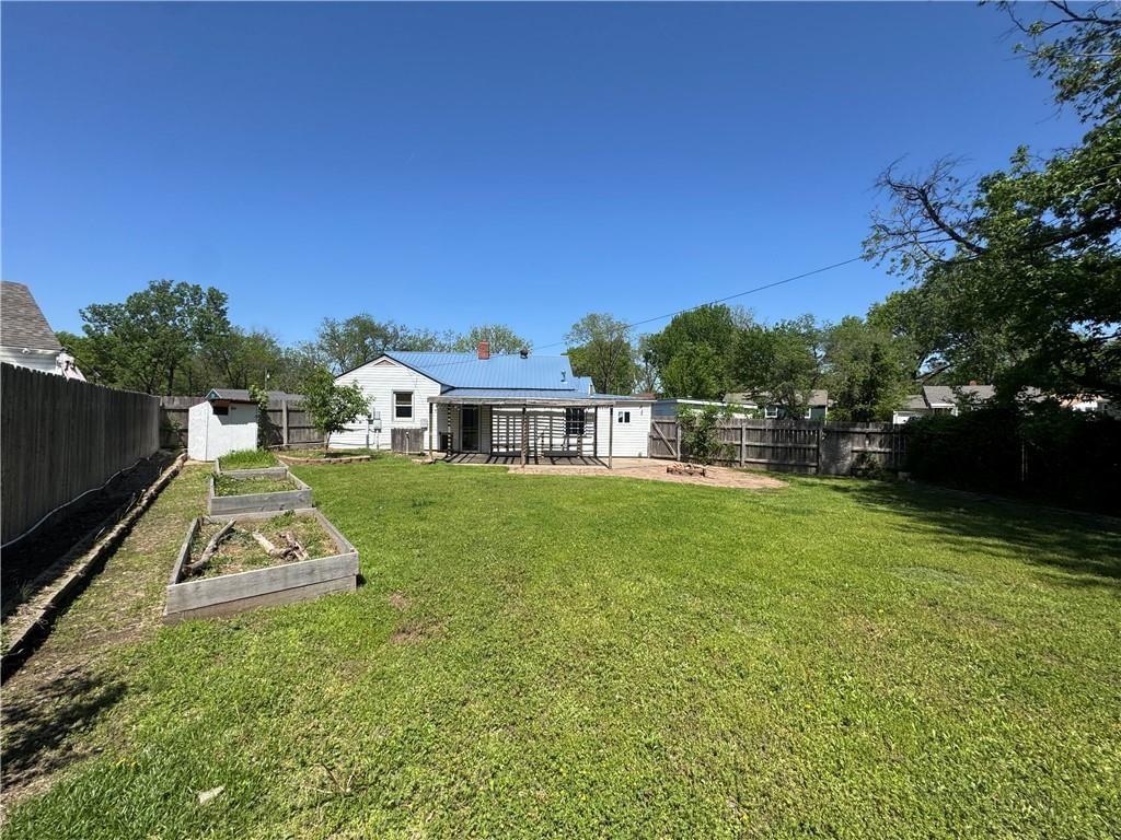 489 Fieldcrest Drive — photo 20