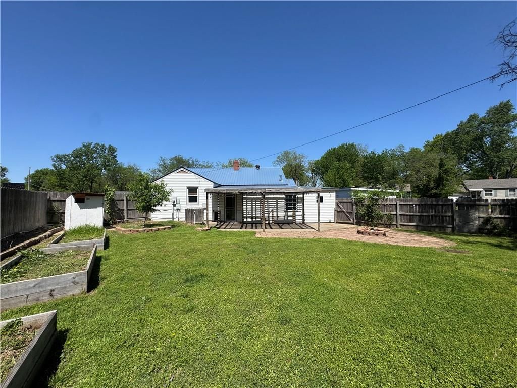 489 Fieldcrest Drive — photo 21