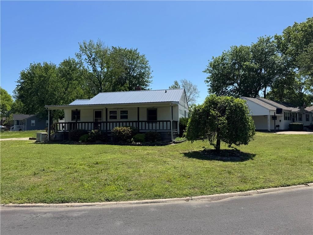 489 Fieldcrest Drive — photo 32