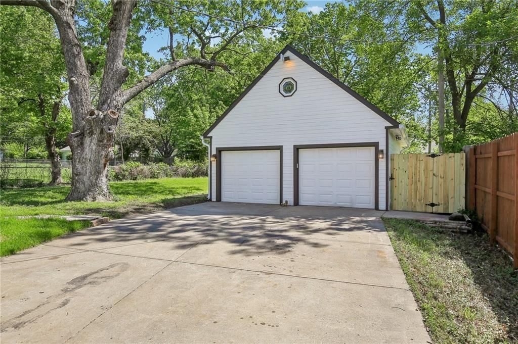 5801 Woodward Street — photo 35