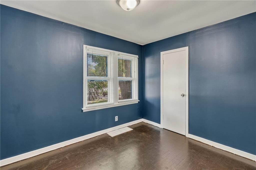 1003-1005 W College Street — photo 12