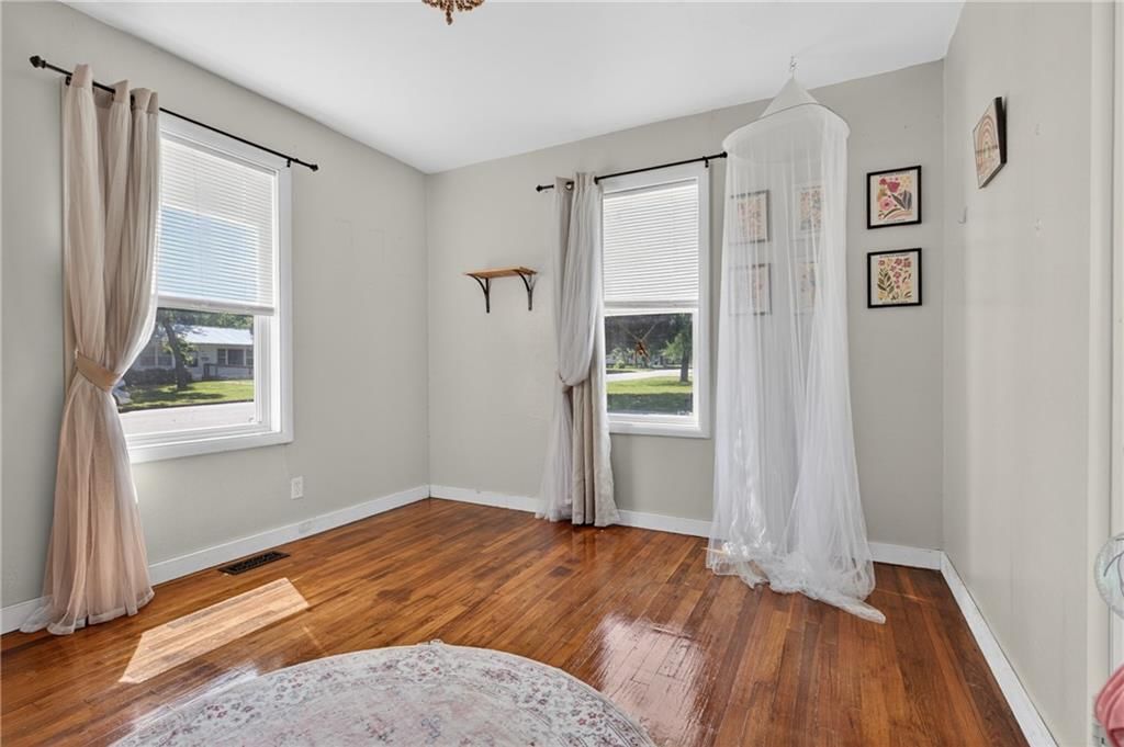 429 N Prewitt Street — photo 15