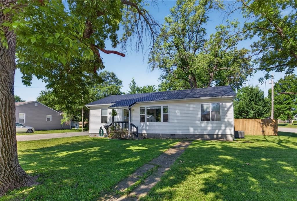 429 N Prewitt Street — photo 18
