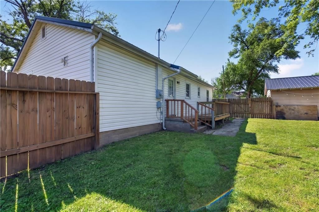 429 N Prewitt Street — photo 22