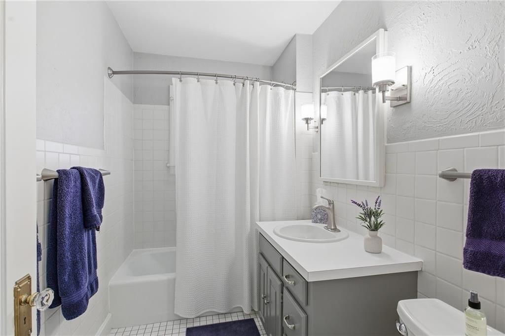 7408 Belleview Avenue — photo 17