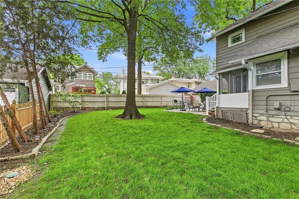 7408 Belleview Avenue — photo 34