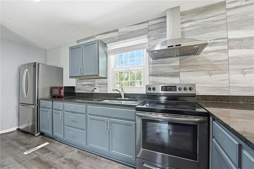 9005 Blue Ridge Boulevard — photo 12