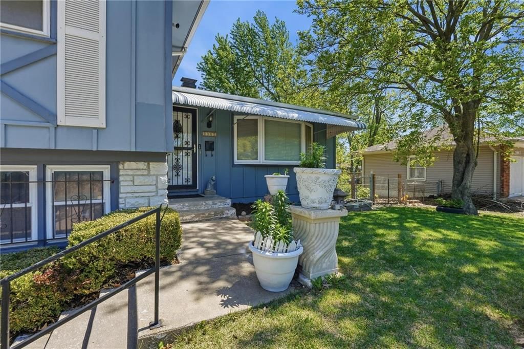 9005 Blue Ridge Boulevard — photo 31
