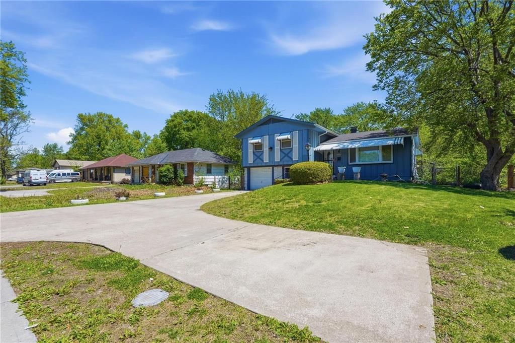 9005 Blue Ridge Boulevard — photo 37