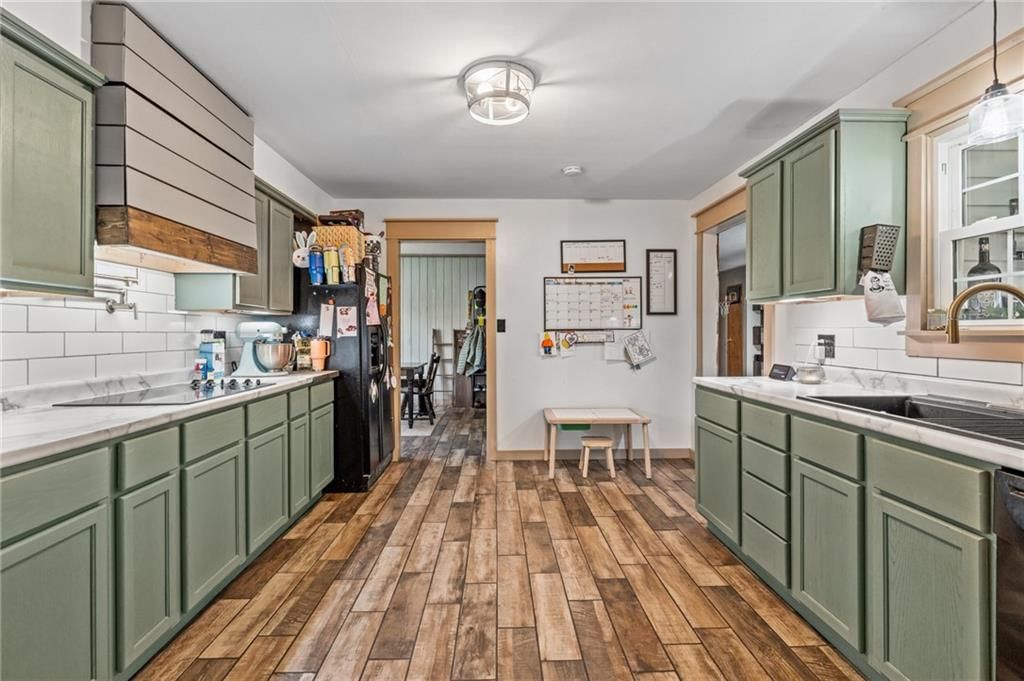 302 E Richardson Street — photo 11