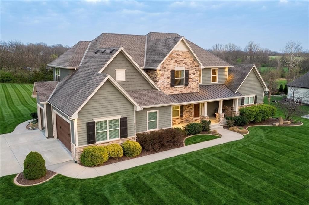 10509 N Hedges Avenue — photo 3