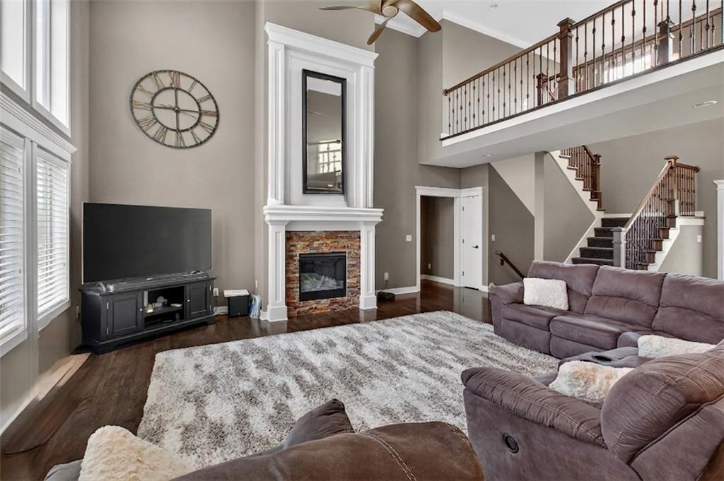 10509 N Hedges Avenue — photo 8