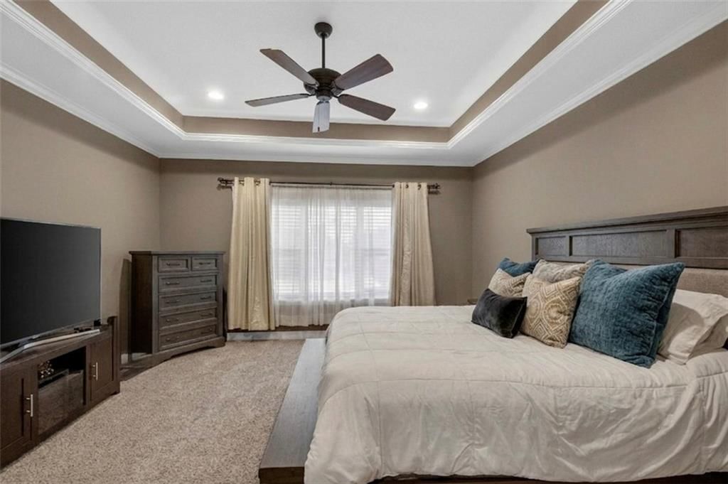 10509 N Hedges Avenue — photo 19