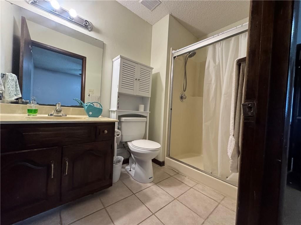 808 S Hugh Street — photo 4