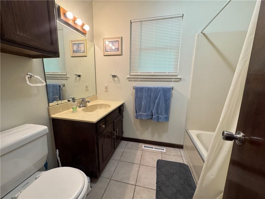 808 S Hugh Street — photo 7