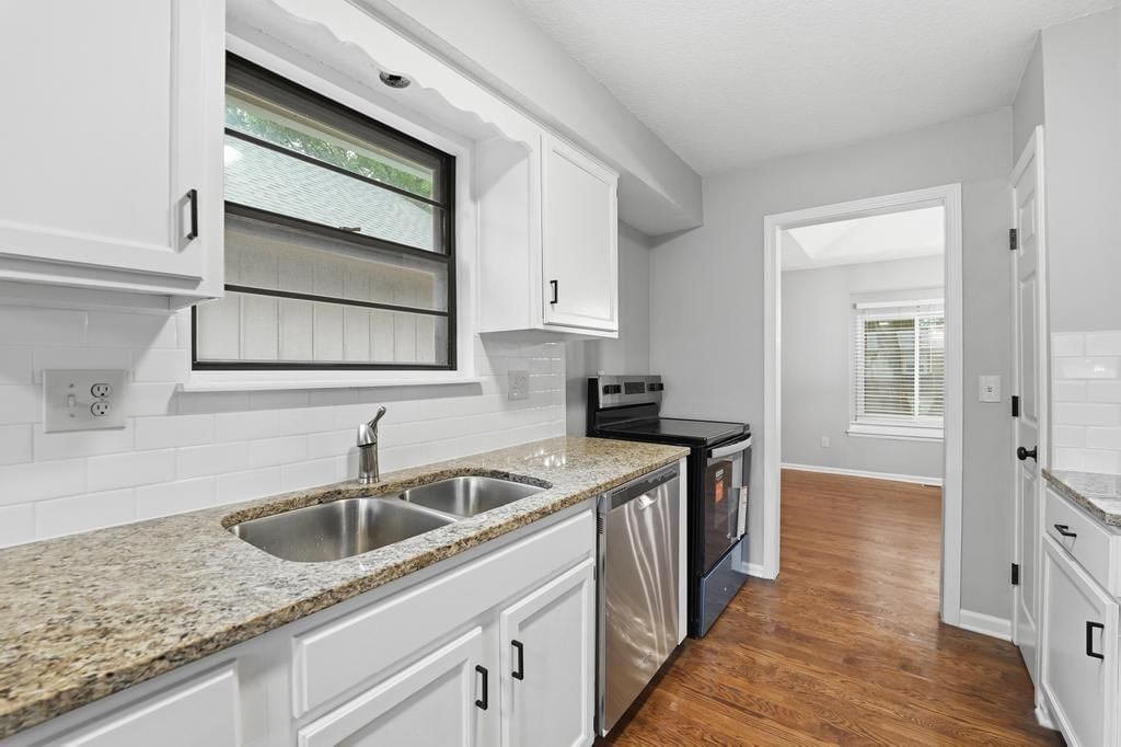 16308 W 125 Terrace — photo 32