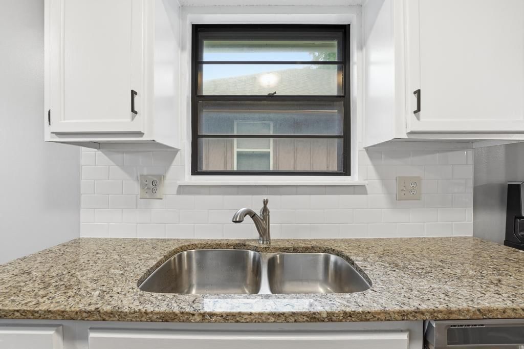 16308 W 125 Terrace — photo 33