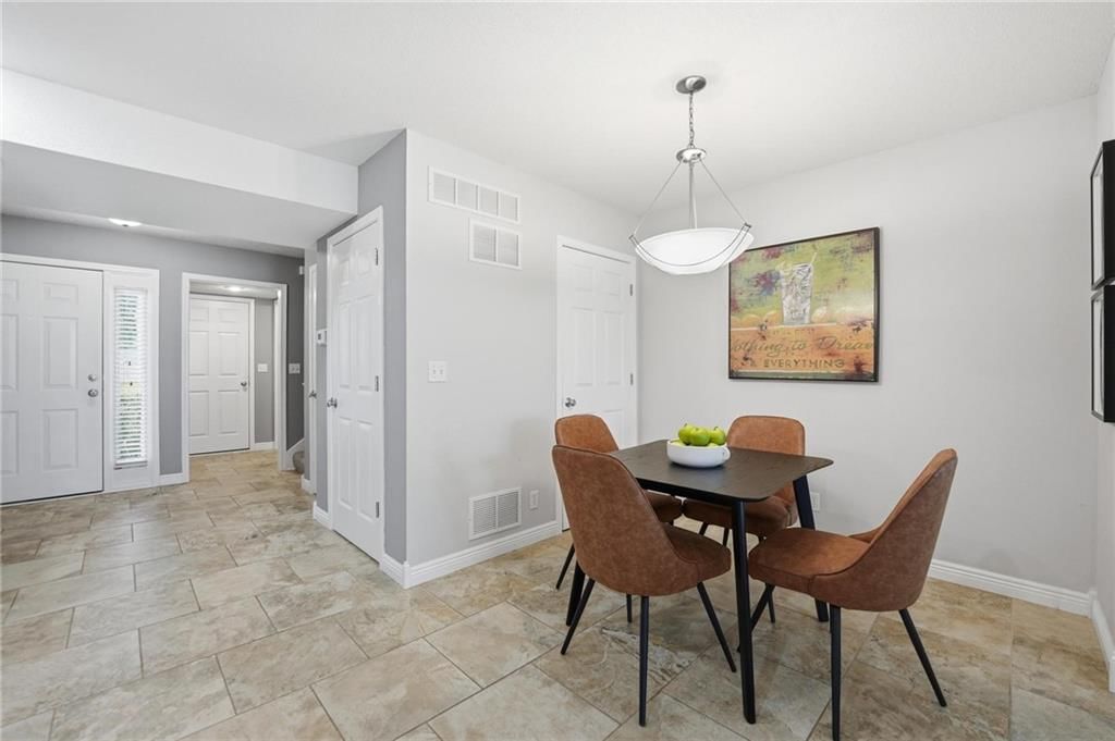 8335 N Kensington Avenue — photo 5