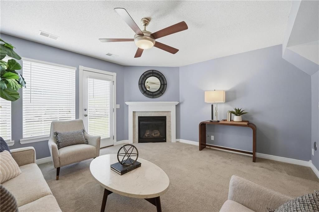 8335 N Kensington Avenue — photo 9