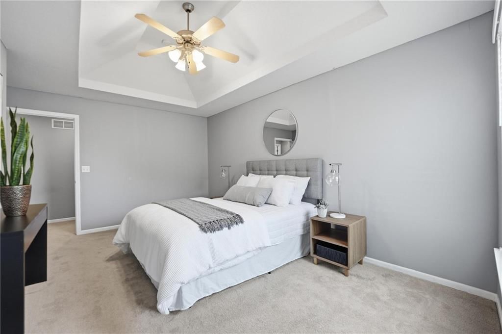8335 N Kensington Avenue — photo 13